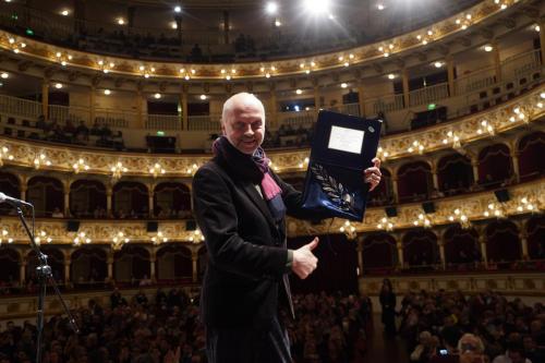 Premio per la migliore regia a Veit Helmer per Gondola 